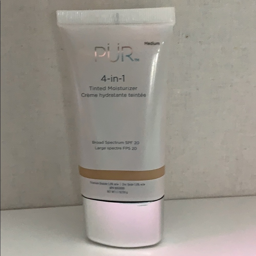 PUR 4-in-1 Tinted Moisturizer Medium